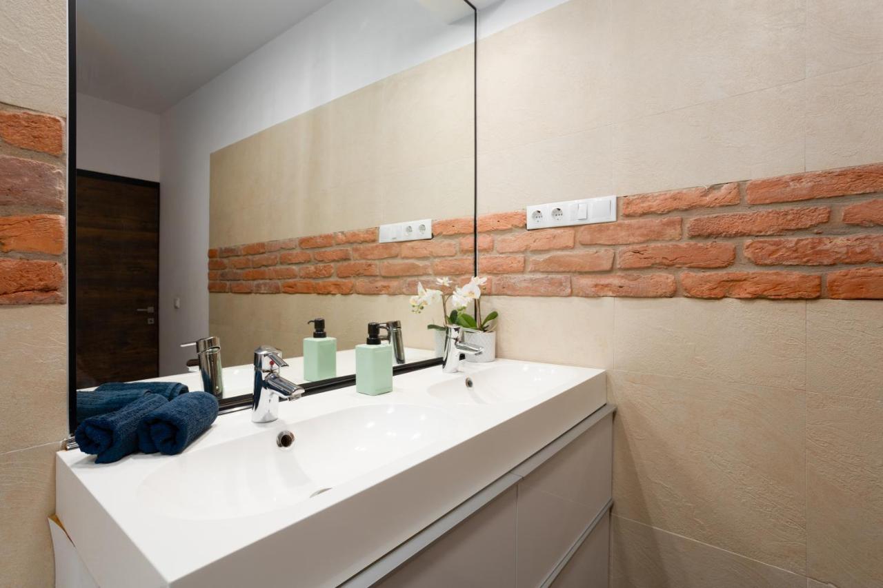 Nightingale Luxury Apartment Budapest Esterno foto